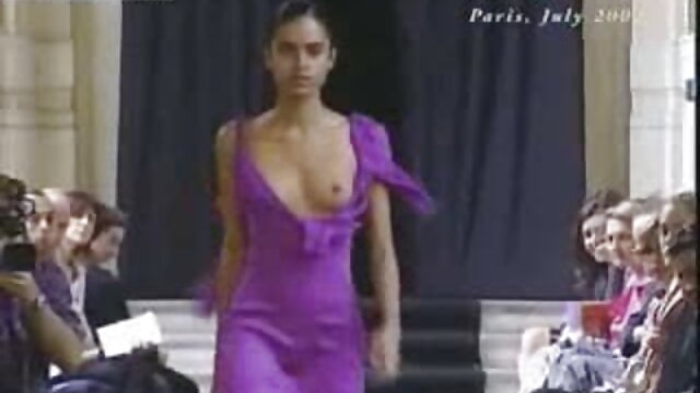 Busty tóc đỏ từ thời anh xxx hoc sinh hoàng kim